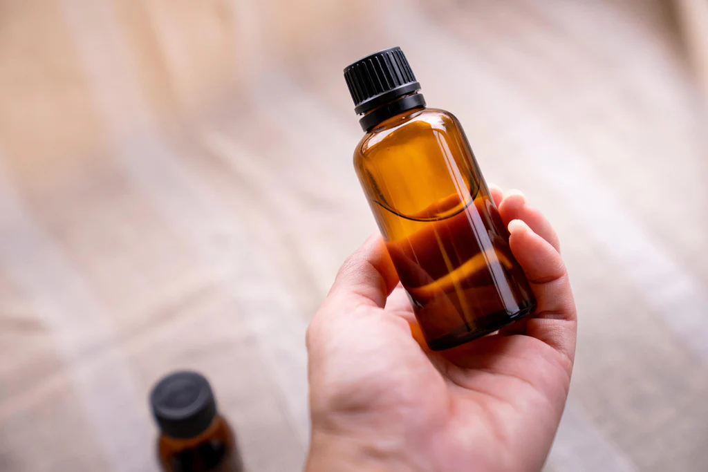 These 5 Essential Oils Can Replace Your Perfume: Best Alternatives to Traditional Perfumes 2 Why Use Essential Oils as a Perfume Alternative?